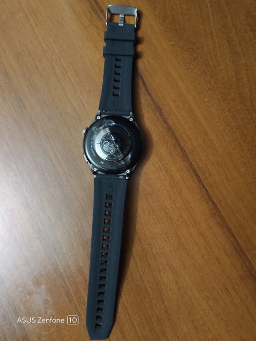 Продаю смарт часы YW3 Pro