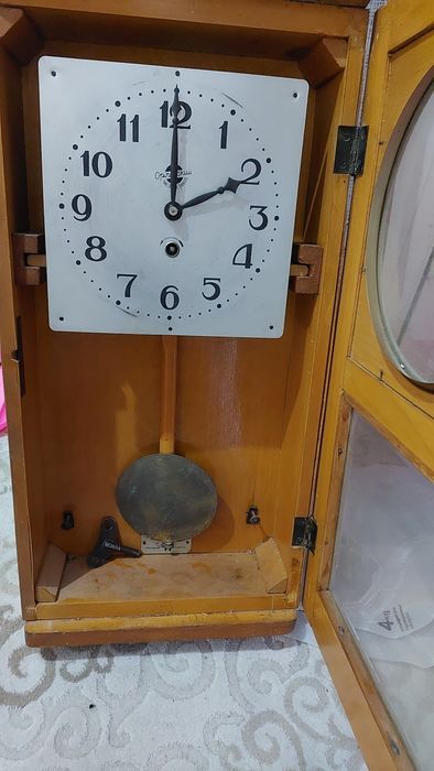 Часы 40-50х годов Свердловский часавой завод. СССР