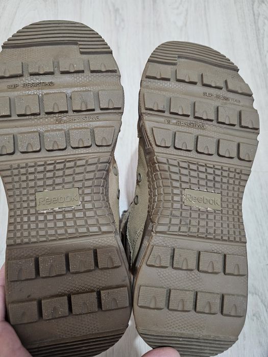 Bocanci militari Reebok nr 41, dimensiune talpic 26 cm!!