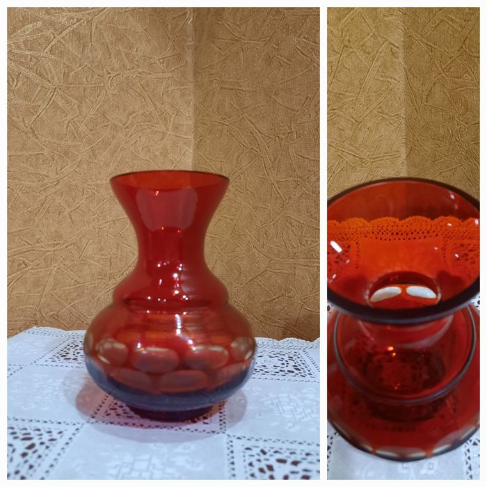 Винтажная, миниатюрная вазочка, завод "Красный гигант".  Ручная выдувк