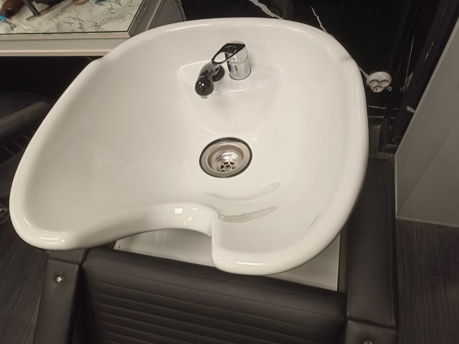 Фризьорска измивна колана