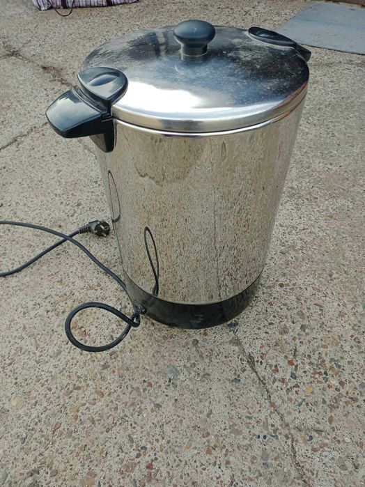 Продам термопот на 30л адрес 6мкр