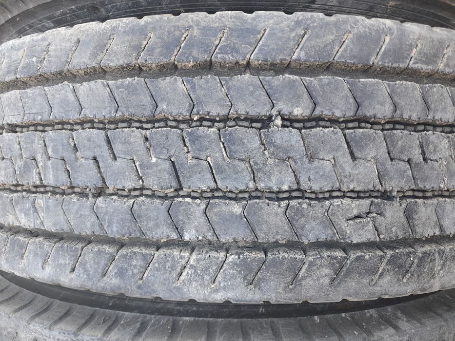 Bridgestone 215/75/17,5