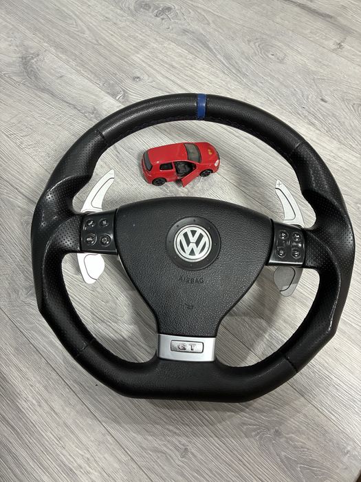 GTI волан с пера за голф 5/пасат