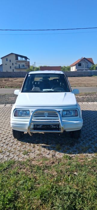 Vând Suzuki Vitara 16BENZINA