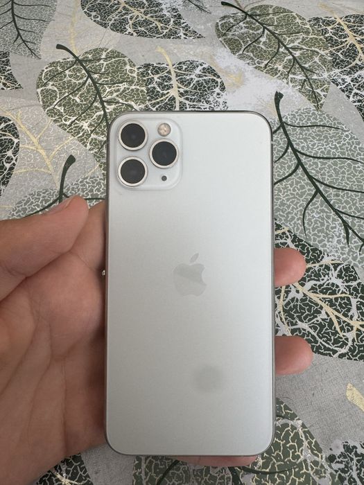 iphone 11 pro в идеальном состояний