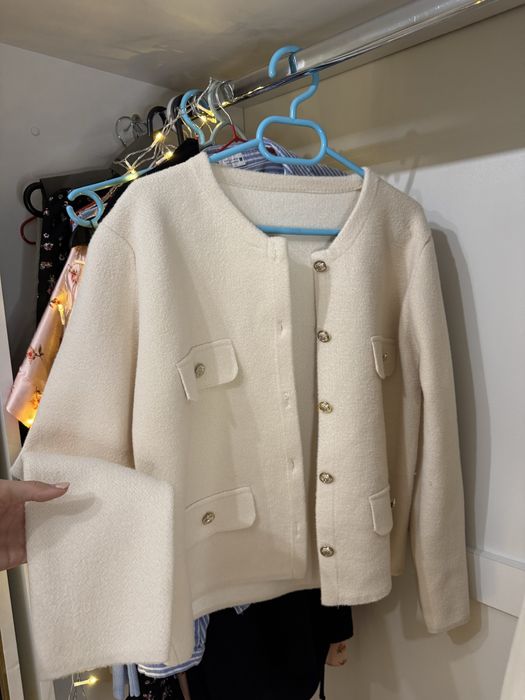 Пальто , пиджаки, женская одежда