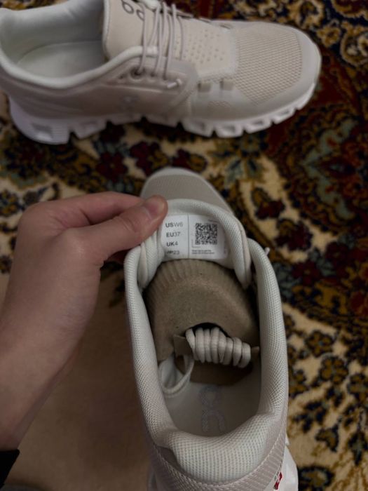 Оргинальные женские крассовки