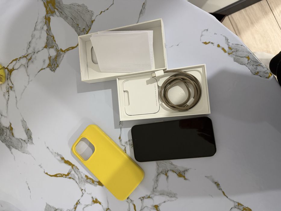 Продам iPhone 15 Pro 128GB, белый