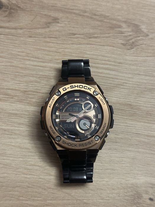 Casio G-Shock gst-210b