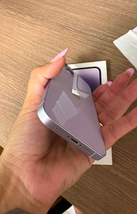 Telefon IPhone 14