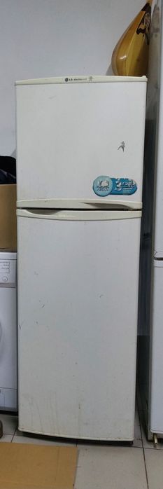 Продам рабочий холодильник