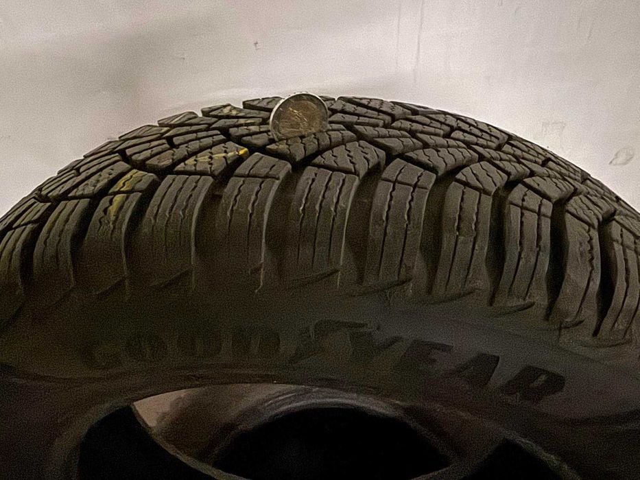 Зимни Гуми GOODYEAR 175/65R14 82T UG9+ MS 4 броя