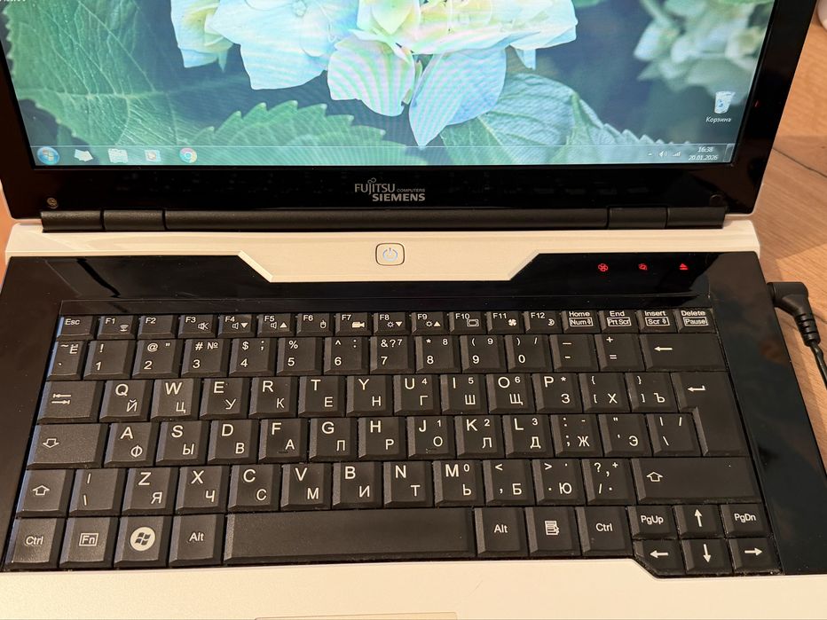 Ноутбук Fujitsu Siemens AMILO Si 3655