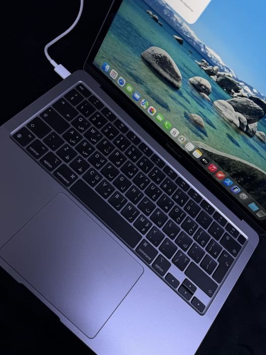 MacBook Air M1, 2020