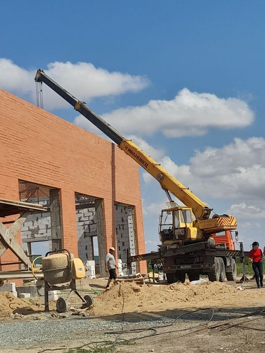 Авто кран услуга кран 25