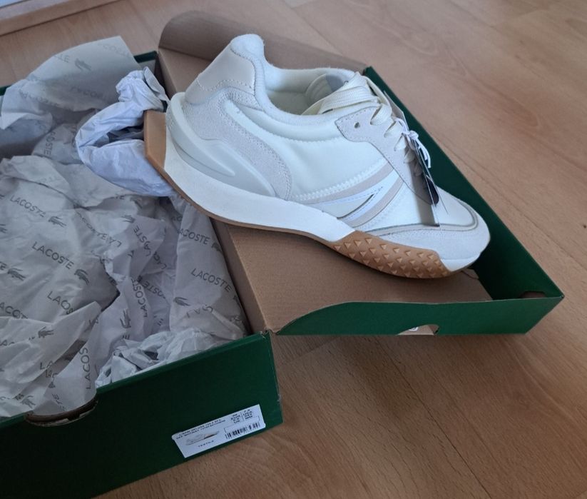 Vând adidași Lacoste originali