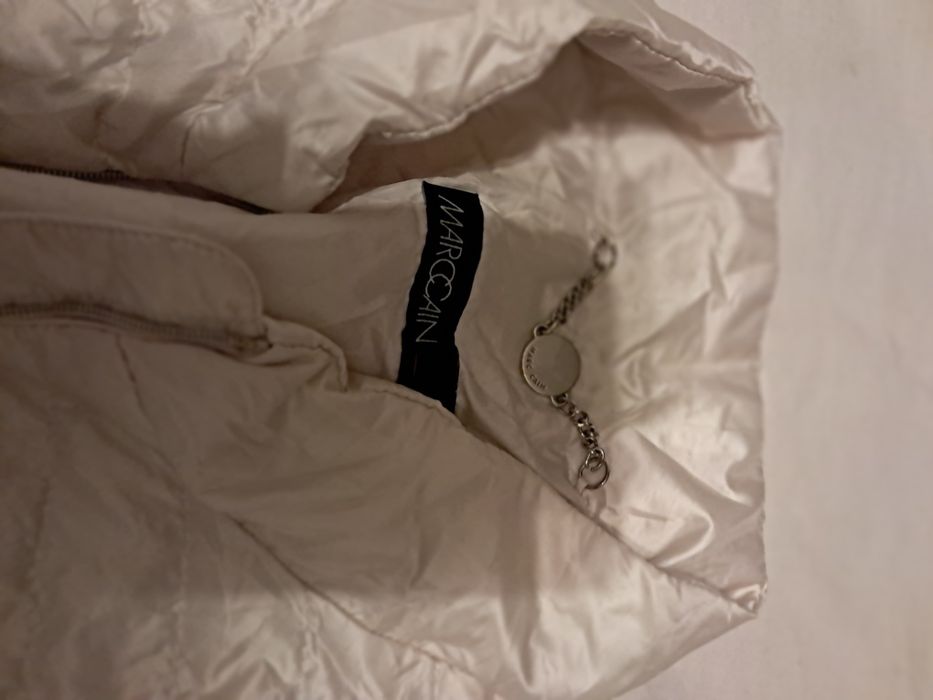 Geaca dama marimea S culoarea untului marca Marccain