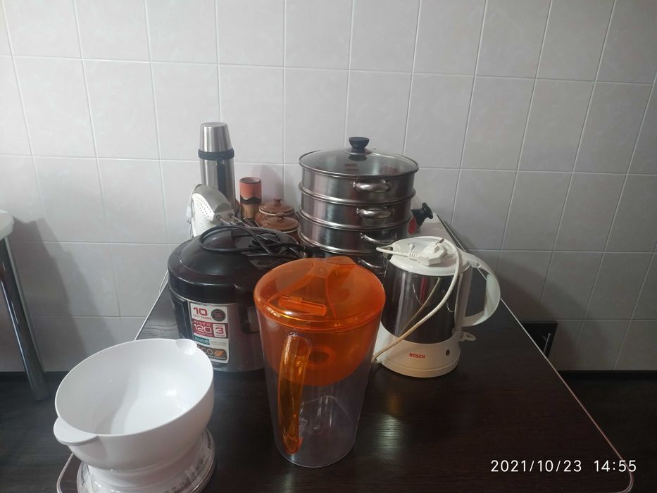 Продам посуду, мелкую бытовую технику, домашние вещи.