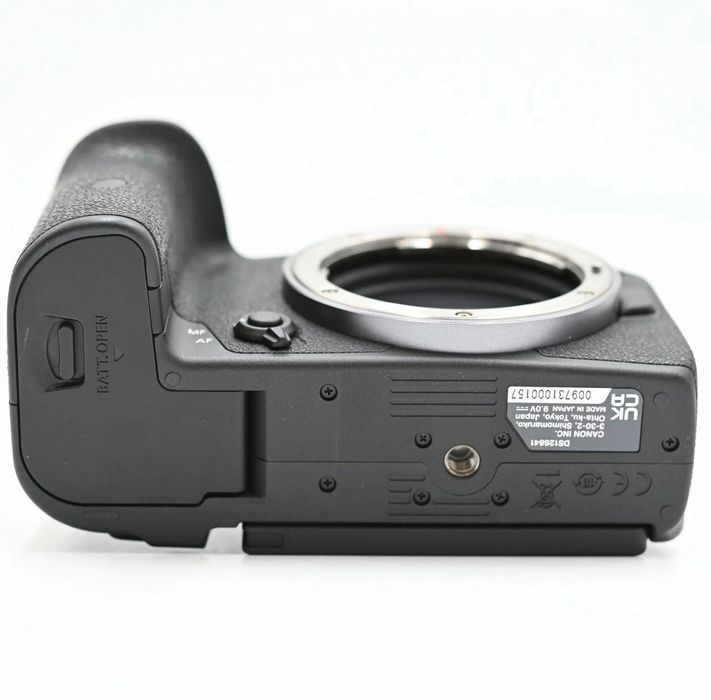 Canon R7 body новый