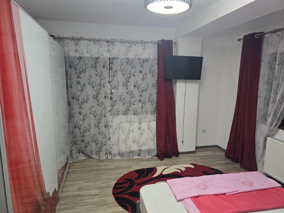 Inchiriez apartament 2 camere, Tomis Plus Constanța.