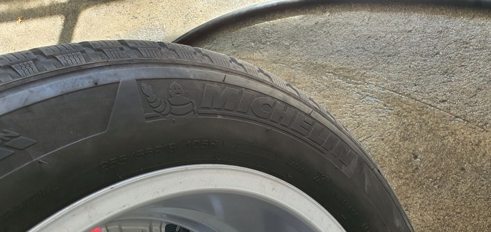 Джанти и Гуми 4бр 5х112 18 цола Оригинални  ML