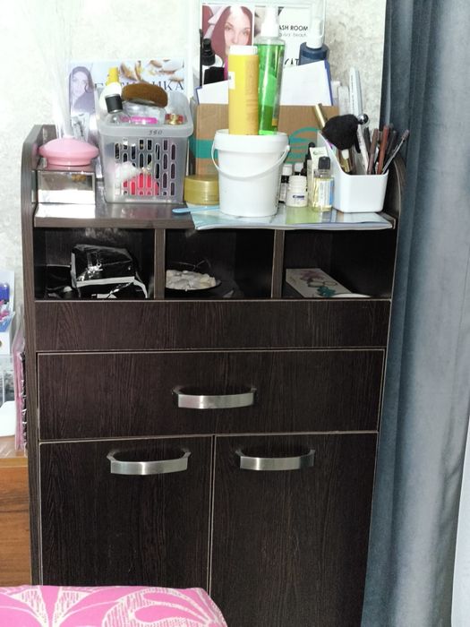 продам тумбу в отличном состоянии отличного качества