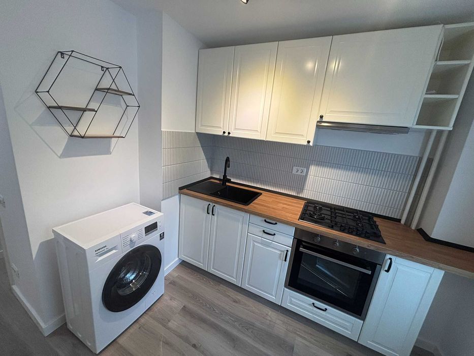 Garsoniera Decebal – renovata complet, prima închiriere, langa metrou, boiler