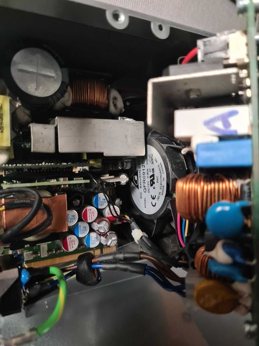 Sursa Lenovo P520 P720 defecta.