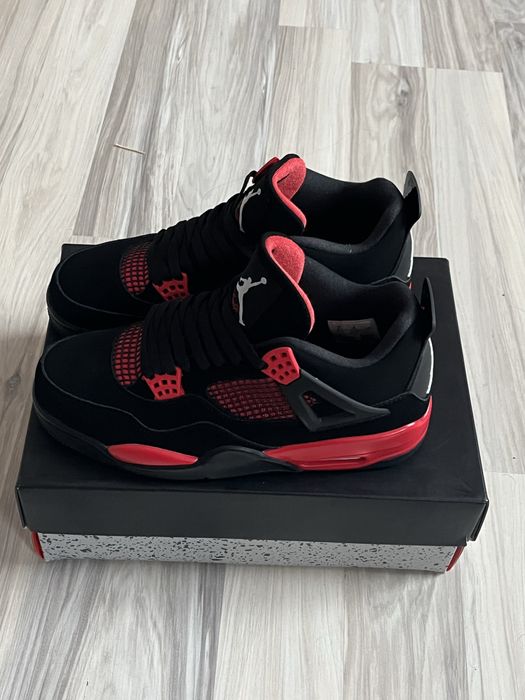 Jordan 4 red thunder