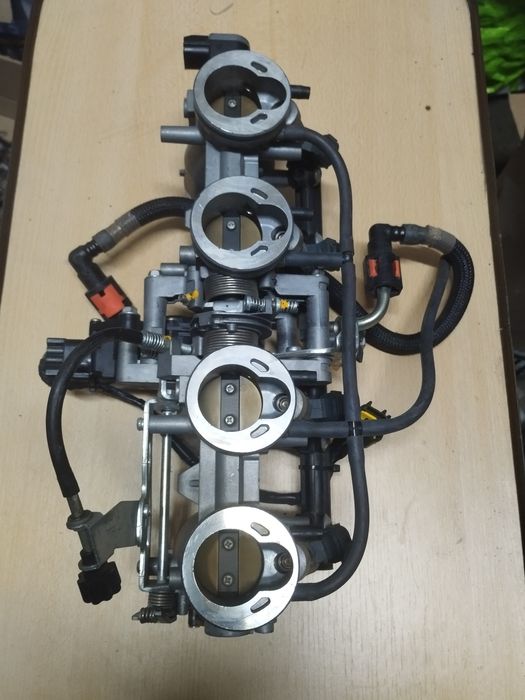 Rampa injecție completa pentru Kawasaki Z750 model 2007-2011