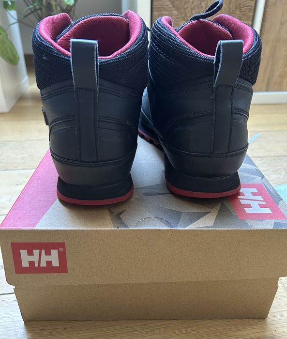Обувки Helly Hansen