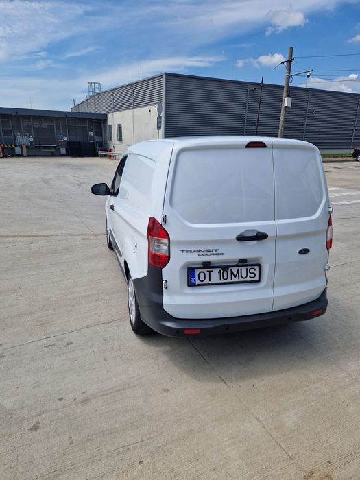 FORD Courier 2020 — imagine 5