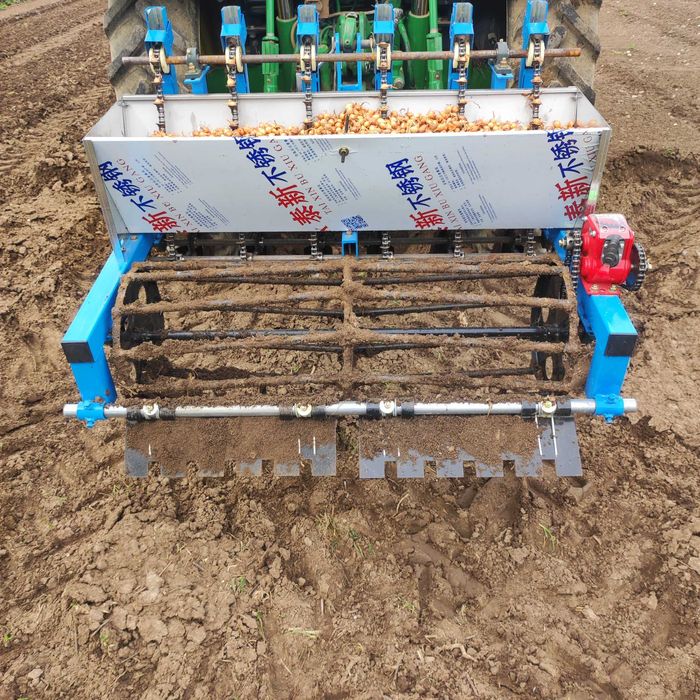 Сеялка за арпаджик /лук/ и чесън