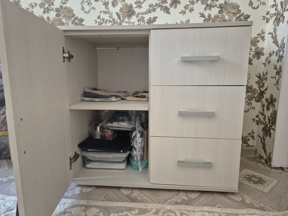 Комод б/у в отличном состоянии.
