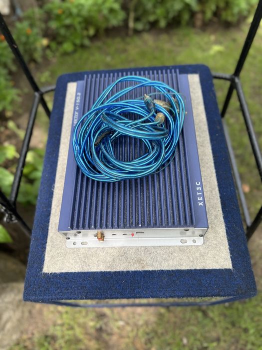 Subwoofer ,boxe auto,stare foarte buna !