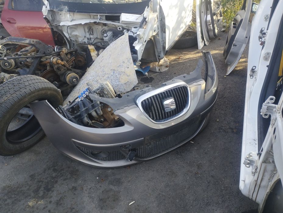 Bara fata Seat altea trager capota far