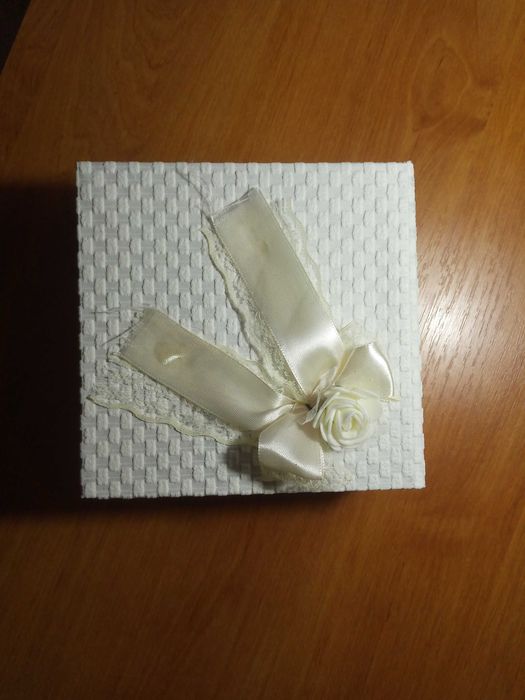 Шикарная шкатулка и брендовая коробка Ermenigildo Zegna.Цена 30тыс