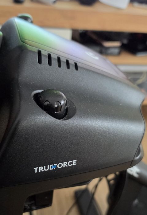 Volan Logitech G923 TrueForce XBox version