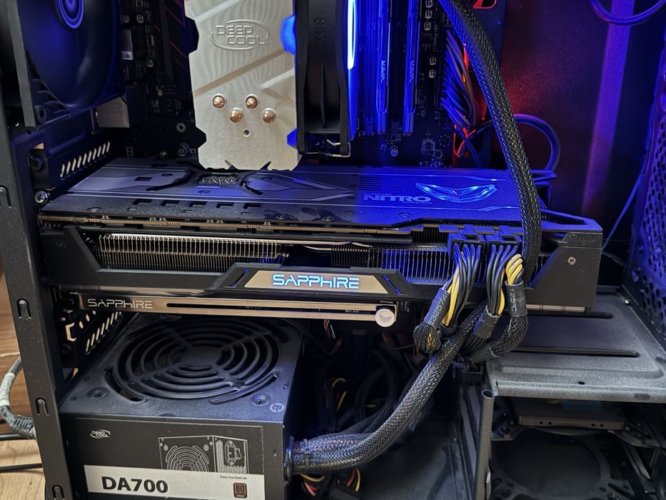 Radeon RX Vega 56 Sapphire Nitro+ 8GB видеокарта