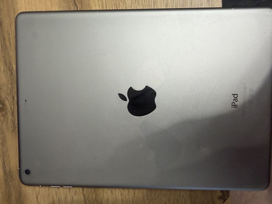 Продам ipad air 16гб