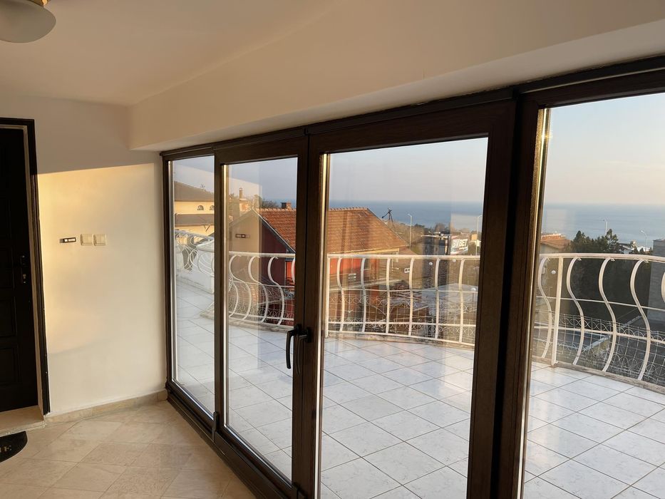 Тристаен апартамент, под наем, м-т Траката