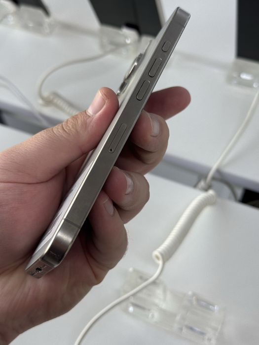 Айфон 15про 128гб 83%