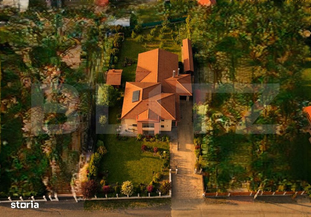 Vila de vanzare, 380 mp, zona Reghin