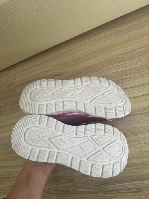 Маратонки за момиче 30 номер