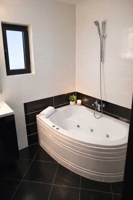 Vilă modernă elegantă în Ploieștiori (Blejoi) | 600 mp teren | Complet mobilată | Șemineu | 3 băi | Gata de mutare