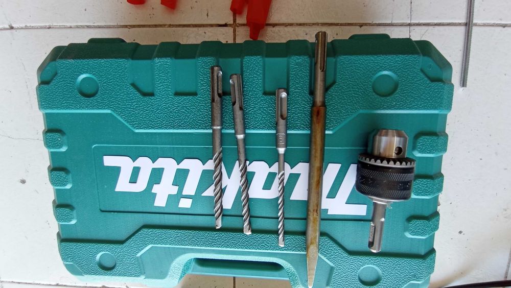 Perefarator bosan makita