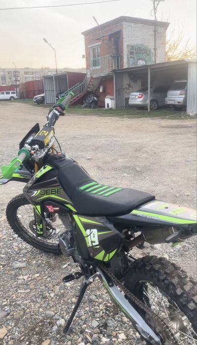 Продам эндуро Jebe19 250куб 172fmm