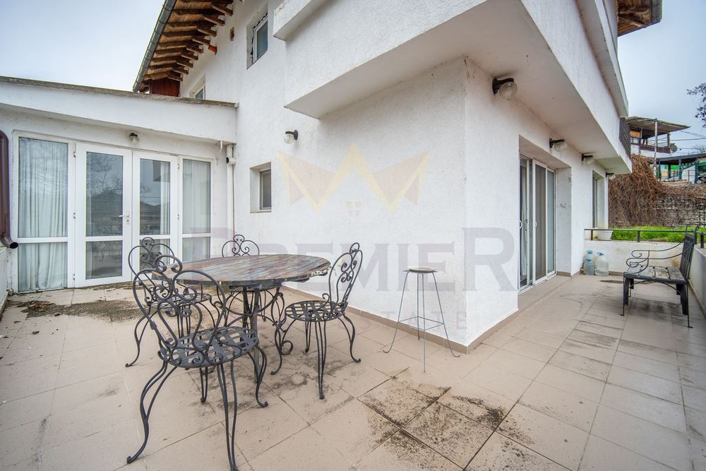 Къща в Добрич, област-гр.Балчик площ 190 цена 220000