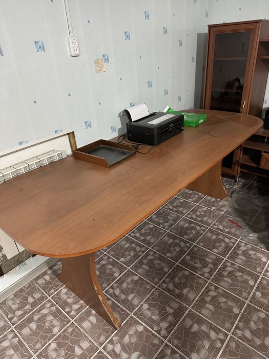 Стол продаю